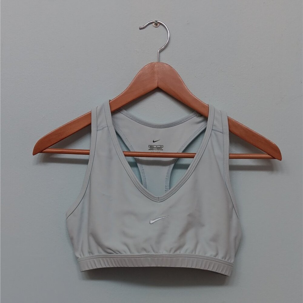 Nike Dri-Fit Women's V-Neck Non-Padded Racetrack Bra Light Blue M
